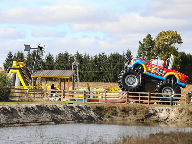 Giant inflatable obstacle course at Kustermans Adventure Farm