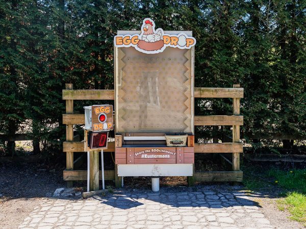 Egg Drop game attraction at Kustermans Adventure Farm