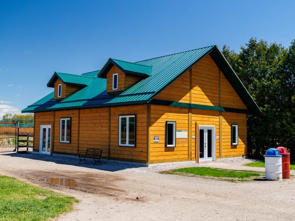 Log cabin building on the grounds of Kustermans Adventure Farm