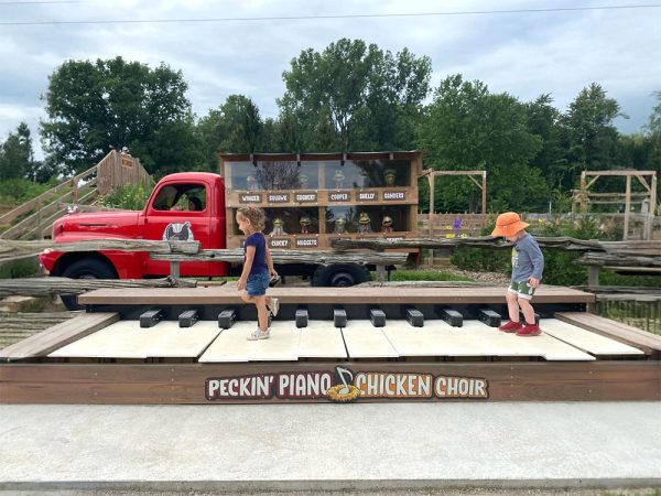 Giant step-on piano attraction at Kustermans Adventure Farm